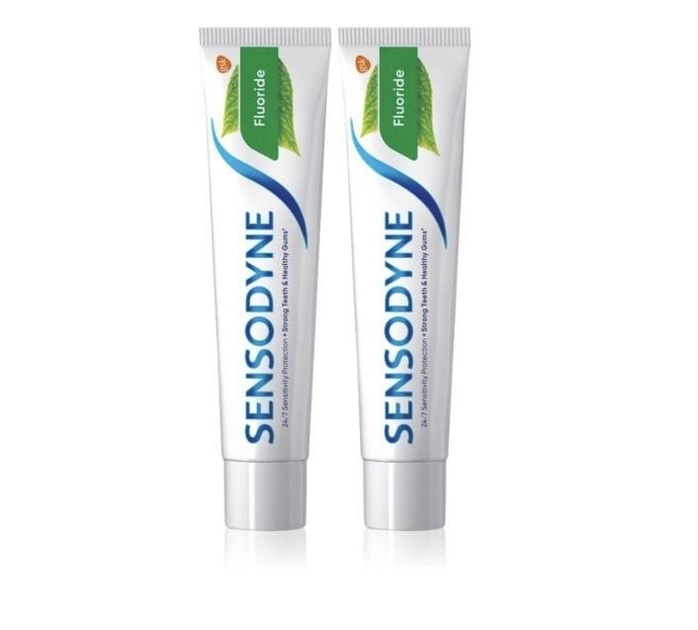 Зубна паста для чутливих зубів Sensodyne Fluoride 2x75 мл (48352)