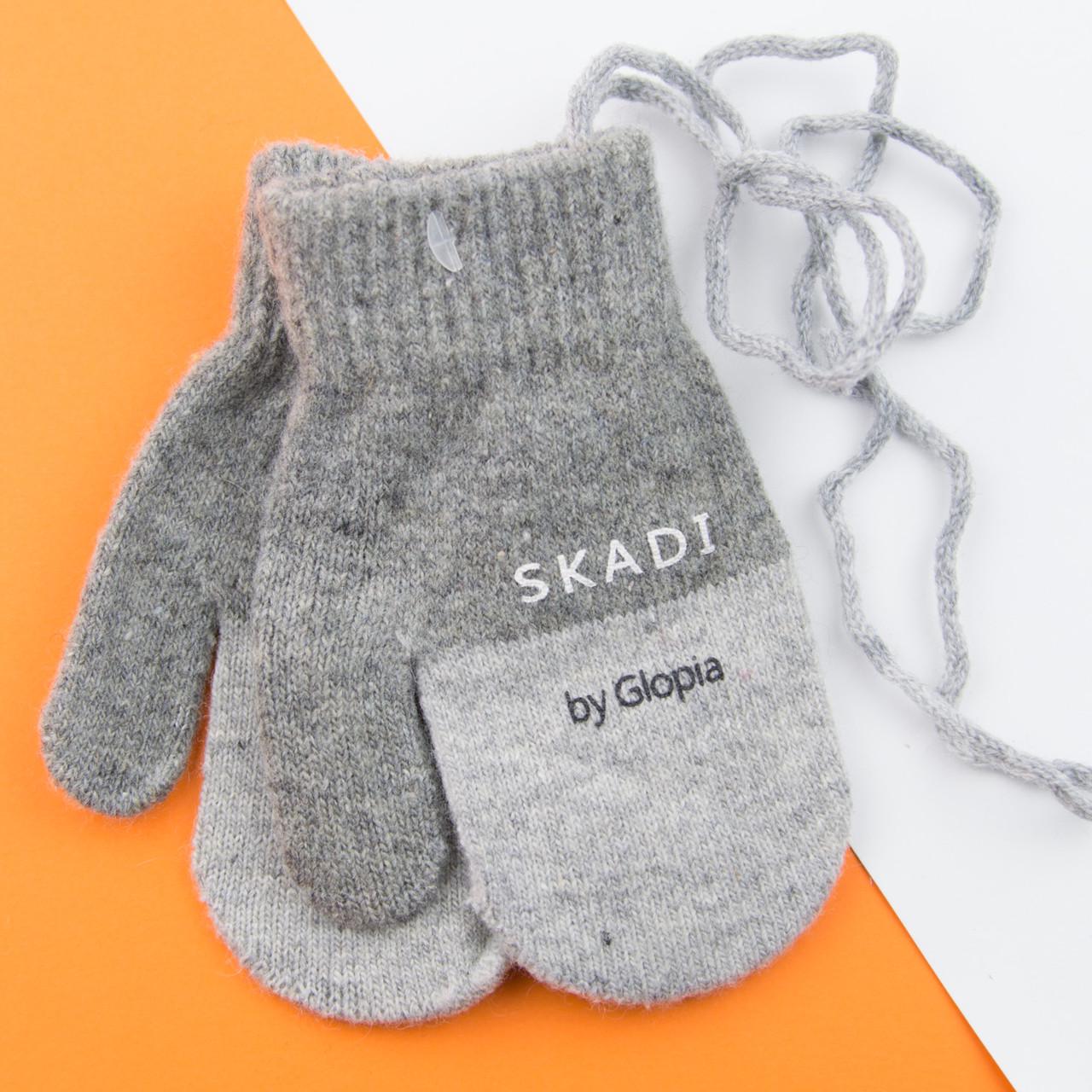 Варежки детские двойные зимние на веревочке на 3 - 4 года Серый (22-7-33) Варежки детские двойные зимние на веревочке на 3 - 4 года Серый (22-7-33)