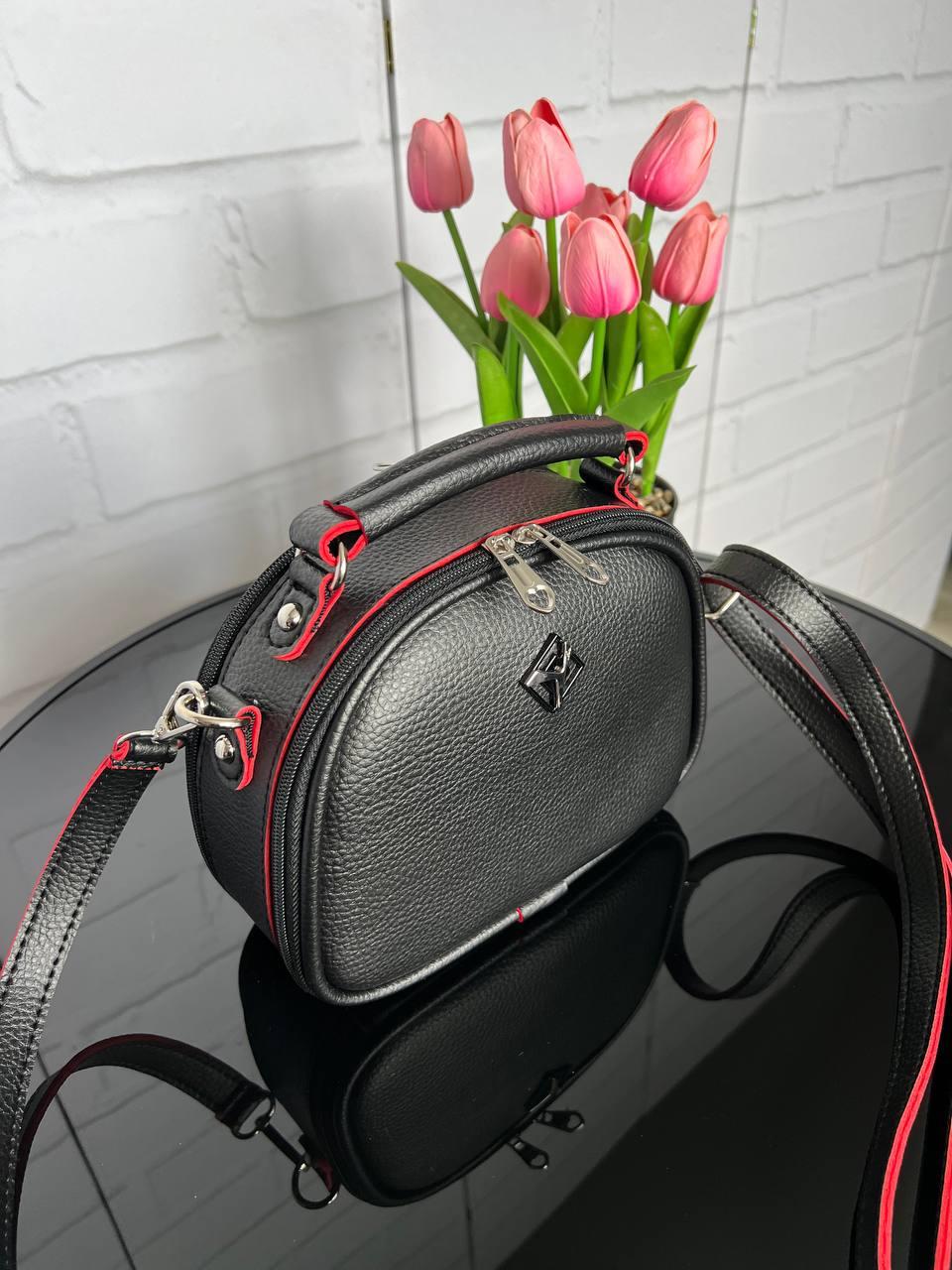 Сумка женская кросс-боди из экокожи 22х17х9 см Черный/Красный (2682007782) - фото 3 Сумка женская кросс-боди из экокожи 22х17х9 см Черный/Красный (2682007782) - фото 3