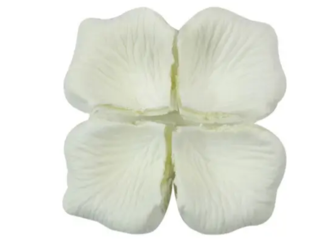 Пелюстки троянд штучні 200 шт. 45x45 мм Бежевий (31461) - фото 3 Пелюстки троянд штучні 200 шт. 45x45 мм Бежевий (31461) - фото 3