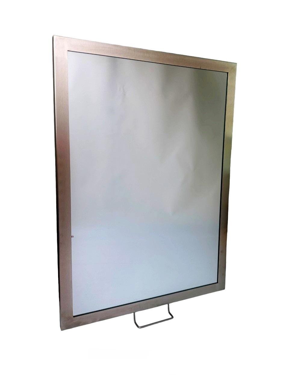 Зеркало с ручкой регулировки для людей с инвалидностью 50х70 см - фото 3 Зеркало с ручкой регулировки для людей с инвалидностью 50х70 см - фото 3