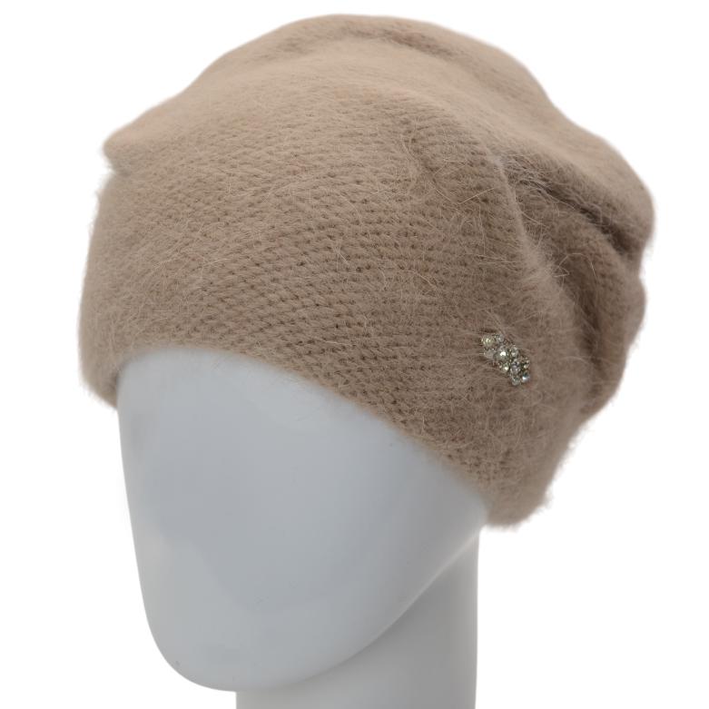 Шапка женская Novita Сюзана ангорная двойная с аккуратным узором и брошью one size Бежевый (247445) - фото 1