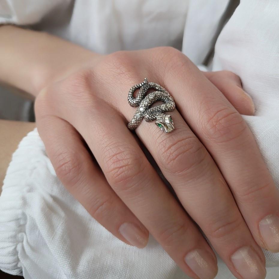 Каблучка змія із зеленими очима чорнене срібло 925 проби 4,10 г р. 20 (4789ч) - фото 8 Каблучка змія із зеленими очима чорнене срібло 925 проби 4,10 г р. 20 (4789ч) - фото 8