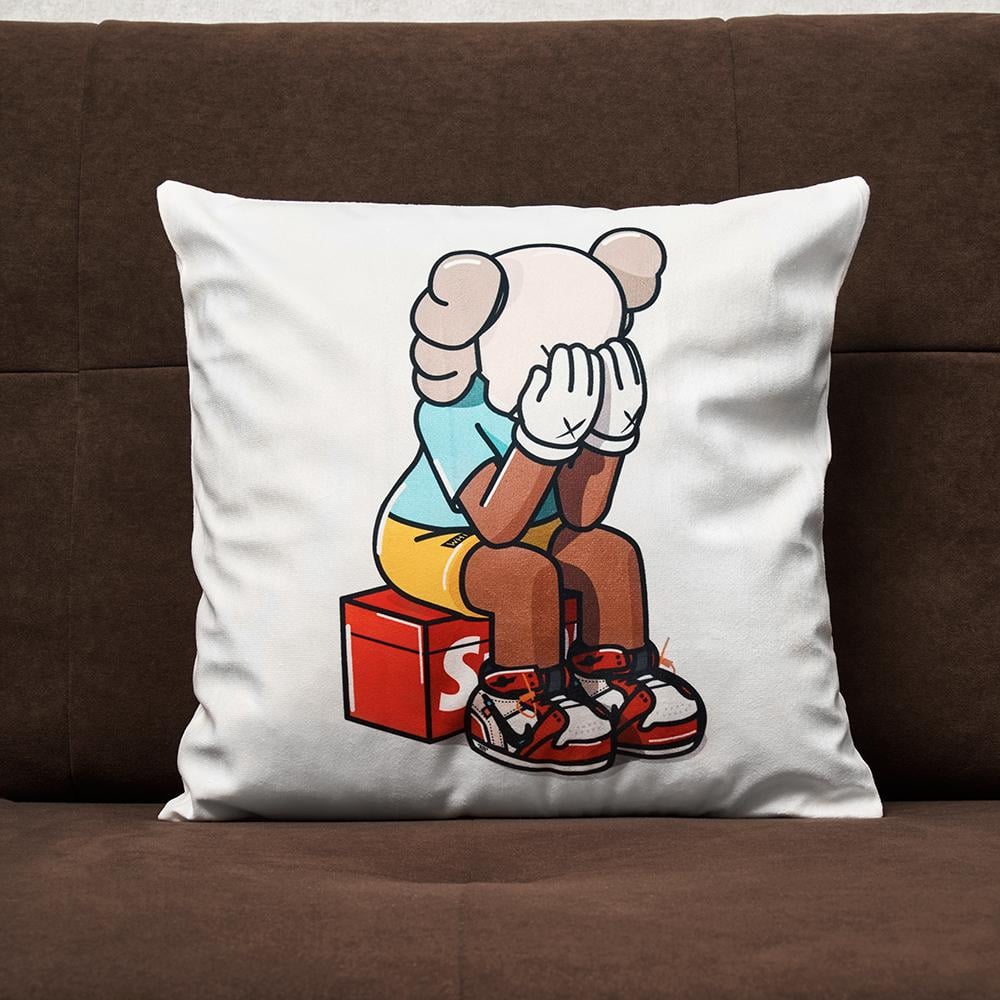 Декоративна подушка Kaws Supreme 40x40 см Білий (kaws005)