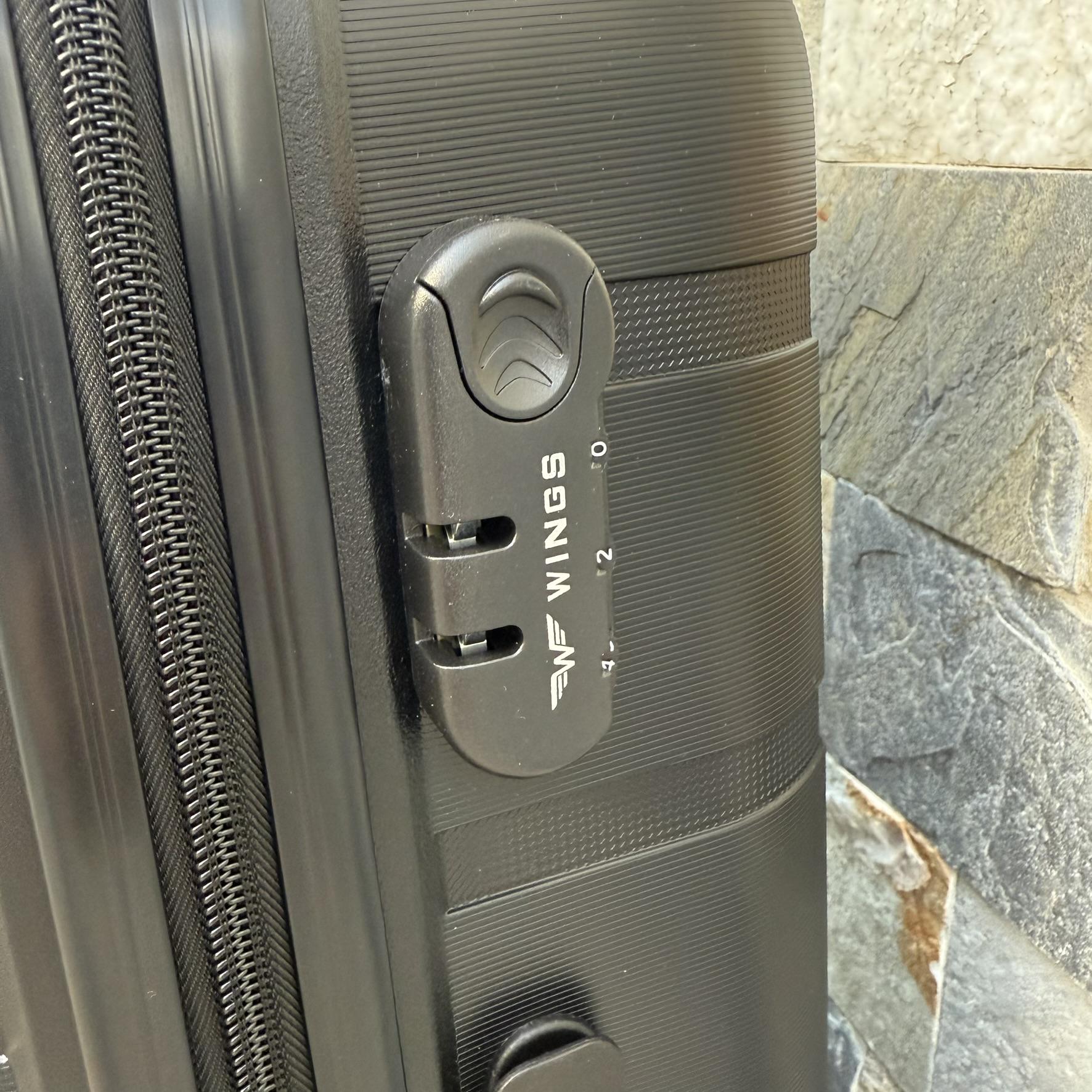 Валіза дорожня з поліпропілену Wings HWF03 M Чорний (30631266) - фото 5 Валіза дорожня з поліпропілену Wings HWF03 M Чорний (30631266) - фото 5