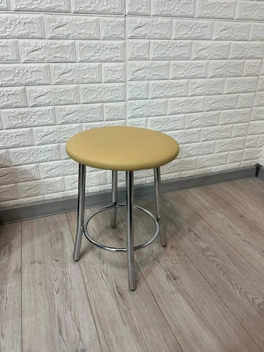 Табурет кухонний TEDDY з м'яким сидінням 35х45 см Бежевий/Хром (28374259)