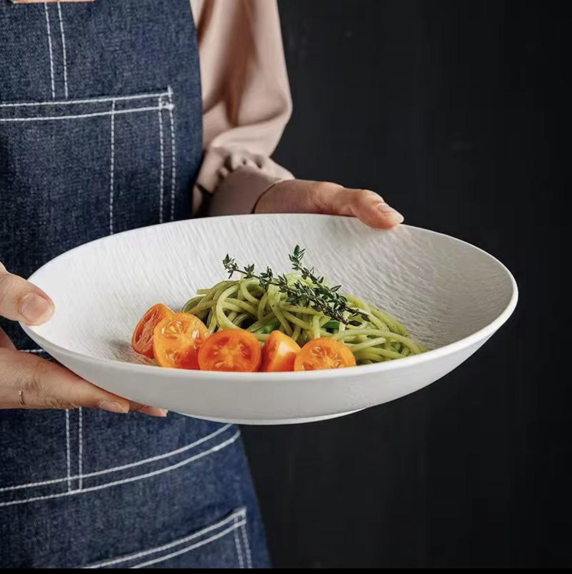 Набір керамічних тарілок Онікс 23 см 6 шт. Білий (40315) - фото 2 Набір керамічних тарілок Онікс 23 см 6 шт. Білий (40315) - фото 2