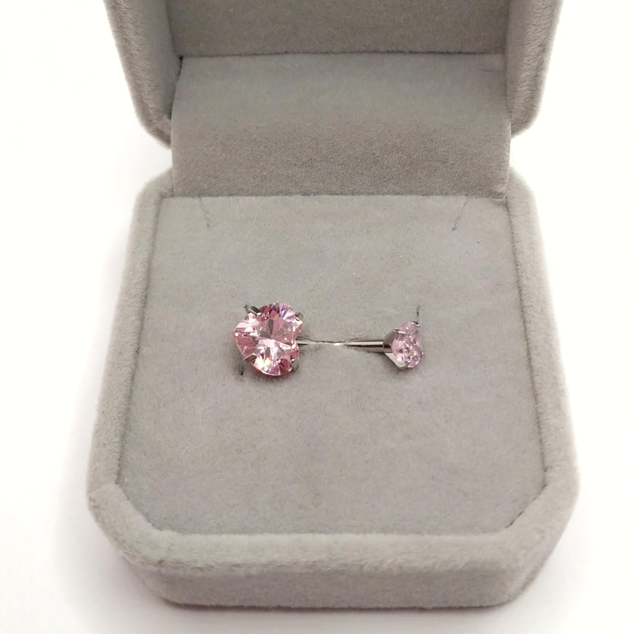 Пирсинг для пупка из ювелирной стали навела с цирконами в форме сердечек розовый сапфир в бархатной коробочке Серебристый (15992)