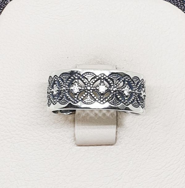 Кольцо серебряное с кубическим цирконием р. 19 3,94 г (1518590152)