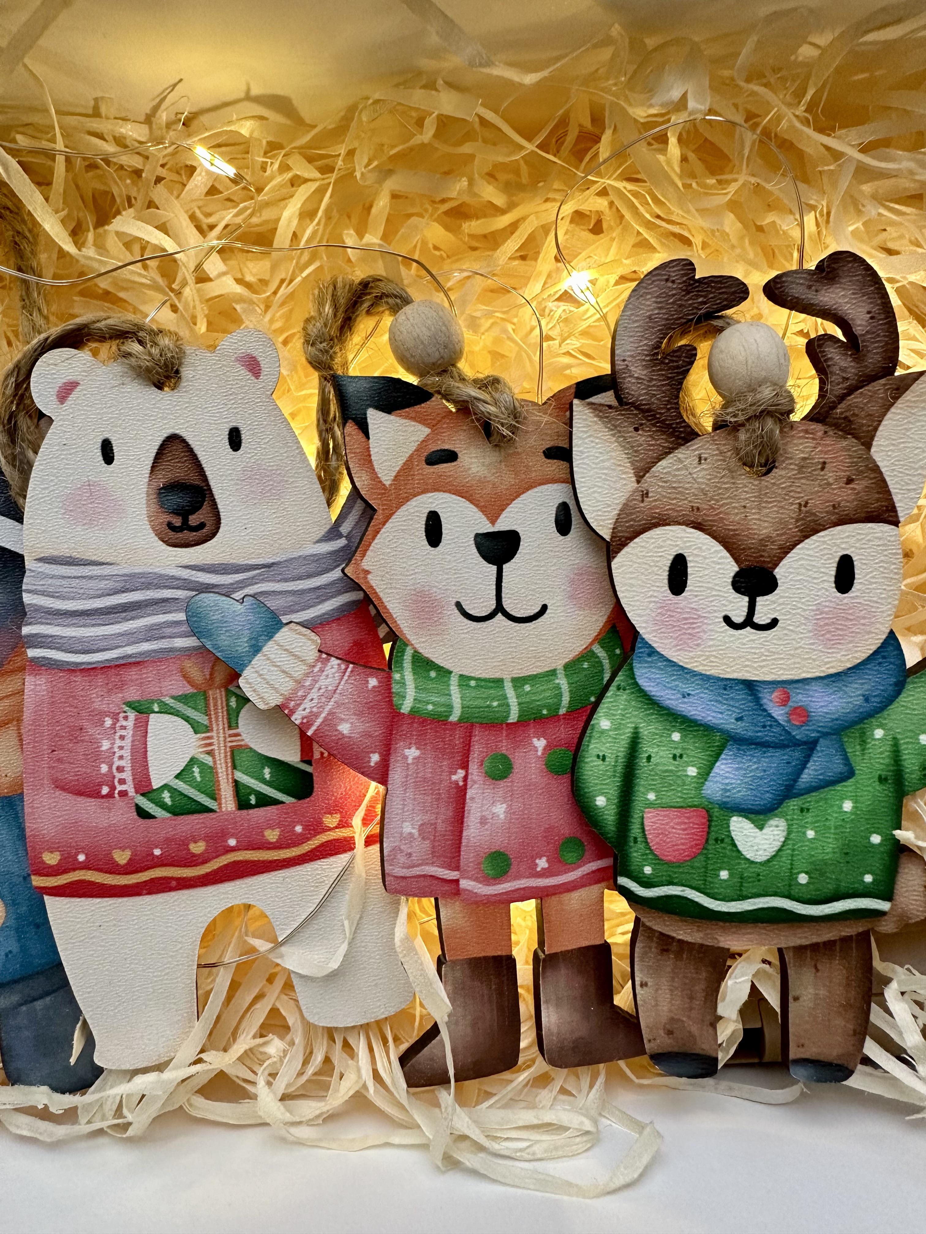 Набір новорічний з іграшками у святковій дерев'яній коробочці 5 шт. - фото 3 Набір новорічний з іграшками у святковій дерев'яній коробочці 5 шт. - фото 3