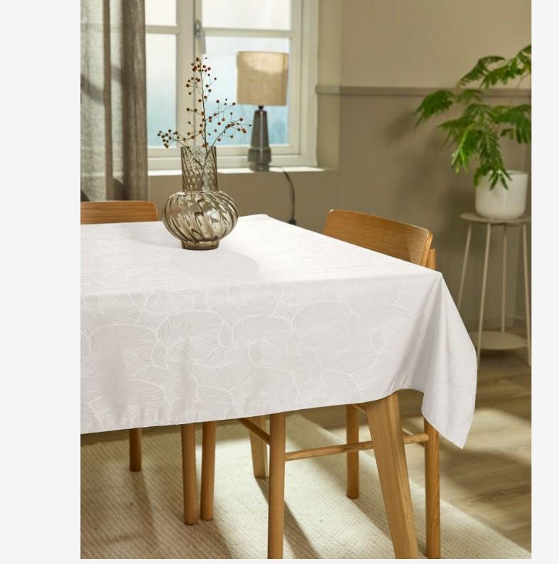 Скатертина з поліестеру 140x240 см Бежевий (dc9a0ed6)