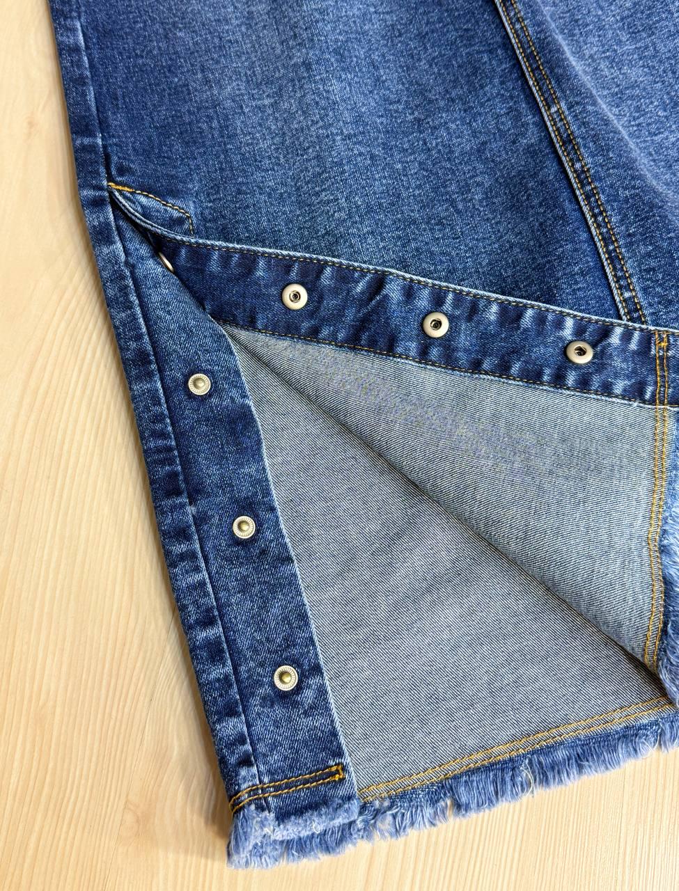 Спідниця жіноча джинсова ZJY 8039 талія на резинці з боковими розрізами р. З6 98 см 120 см Синій - фото 5 Спідниця жіноча джинсова ZJY 8039 талія на резинці з боковими розрізами р. З6 98 см 120 см Синій - фото 5