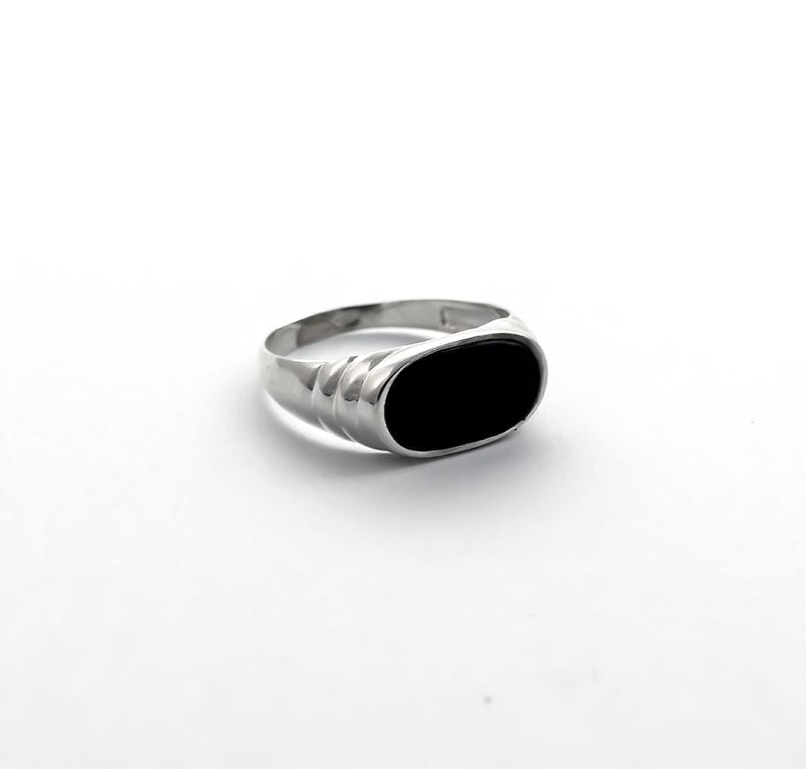 Перстень с ониксом Maxi Silver 7266 SE р. 20,5 (8726680)