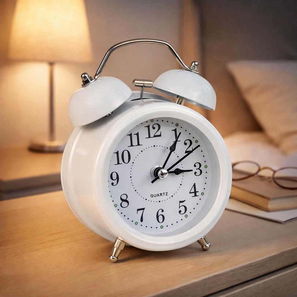 Годинник настільний з металевим корпусом від батарейки AA 8x12x4,5 см Білий (37-біл-124397)