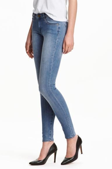 Джинсы женские H&M 0399087003 г. 42 Голубой (35393271) Джинсы женские H&M 0399087003 г. 42 Голубой (35393271)