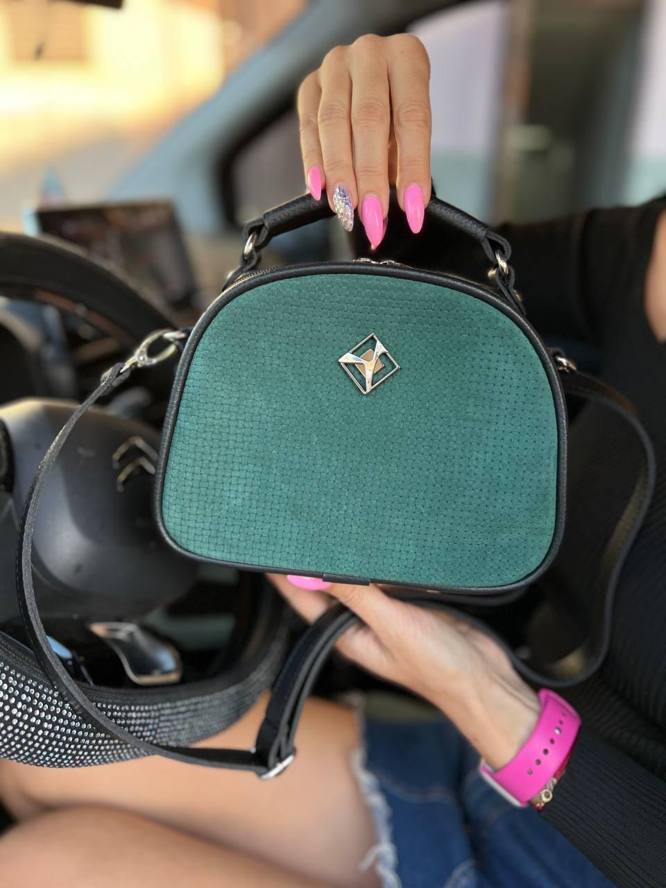 Сумка через плече жіноча сучасна міська екошкіра/натуральна замша 22х17х9 см Зелений - фото 4