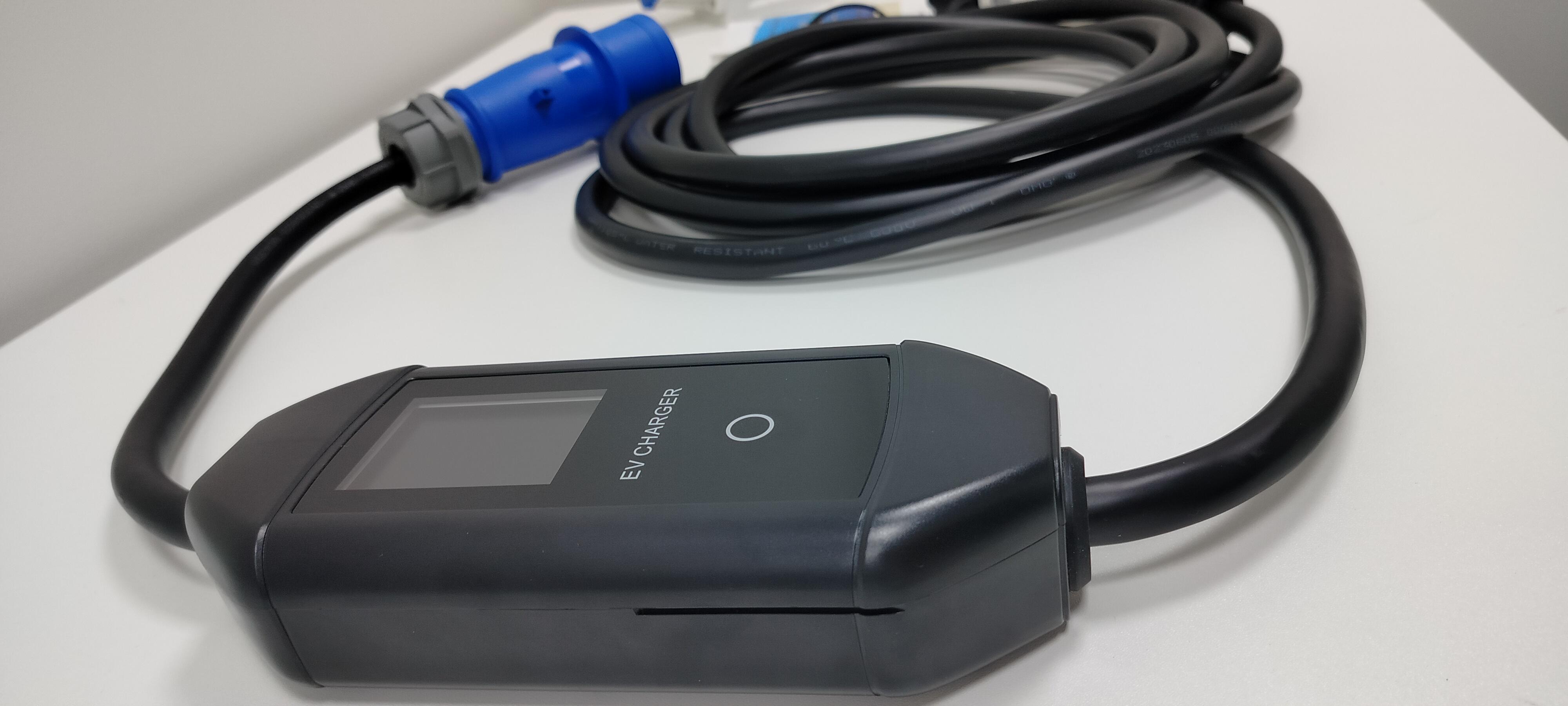 Зарядное устройство для электромобиля EV 32A/7 кВт GB/T портативное с силовой розеткой 220 В 32 А OLED (XCACK01-G) - фото 5