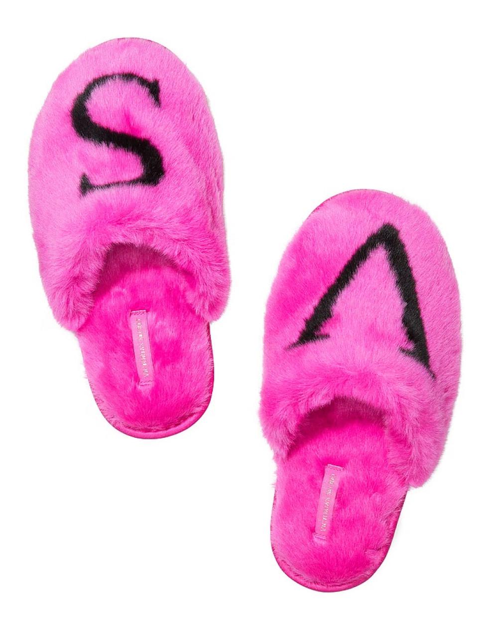 Тапочки женские Victoria's Secret с логотипом Closed Toe Faux Fur Slipper р. 36-37 Розовый (2082038697)