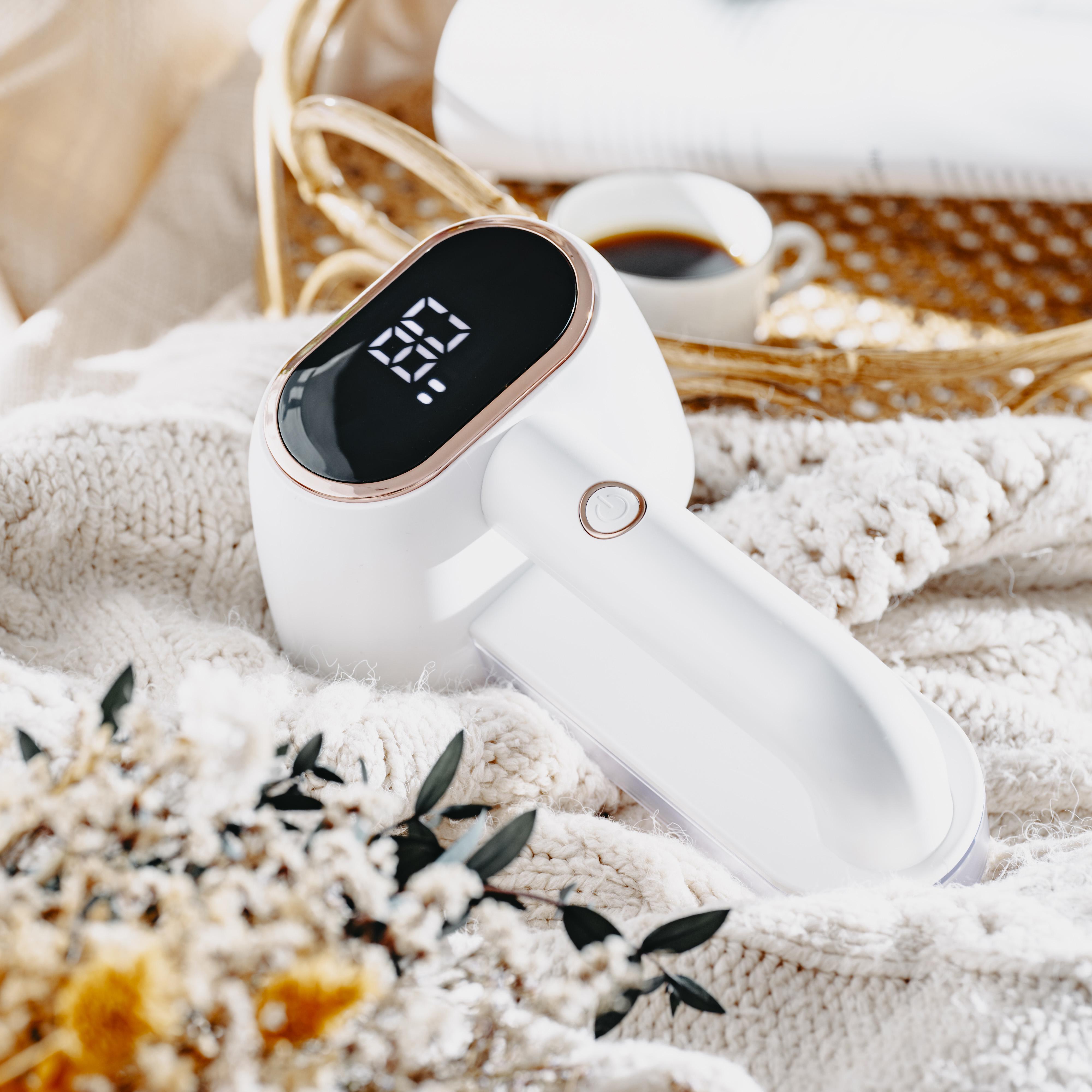 Машинка для удаления катышков Adler LCD White (AD9622) - фото 12 Машинка для удаления катышков Adler LCD White (AD9622) - фото 12