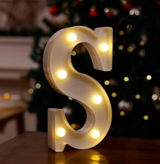 Літера з підсвіткою S об'ємна маленька 21x12 см Білий (553110/18) - фото 2 Літера з підсвіткою S об'ємна маленька 21x12 см Білий (553110/18) - фото 2