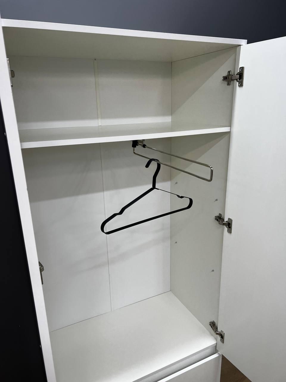 Шафа Кватро 2+2 з висувним вішаком 800х1990х470 мм Білий - фото 3 Шафа Кватро 2+2 з висувним вішаком 800х1990х470 мм Білий - фото 3
