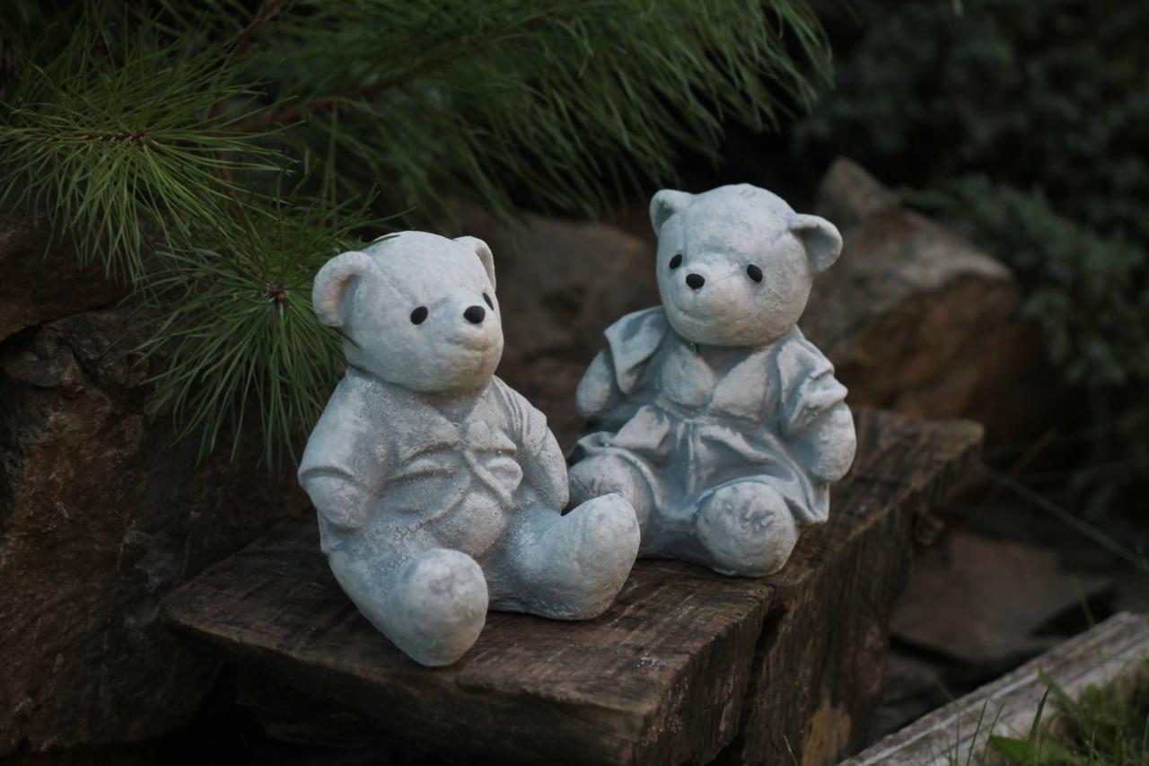 Садовая фигура/статуэтка Мальчик и девочка семья мишек из цемента ручной роботы 11 см (628063)