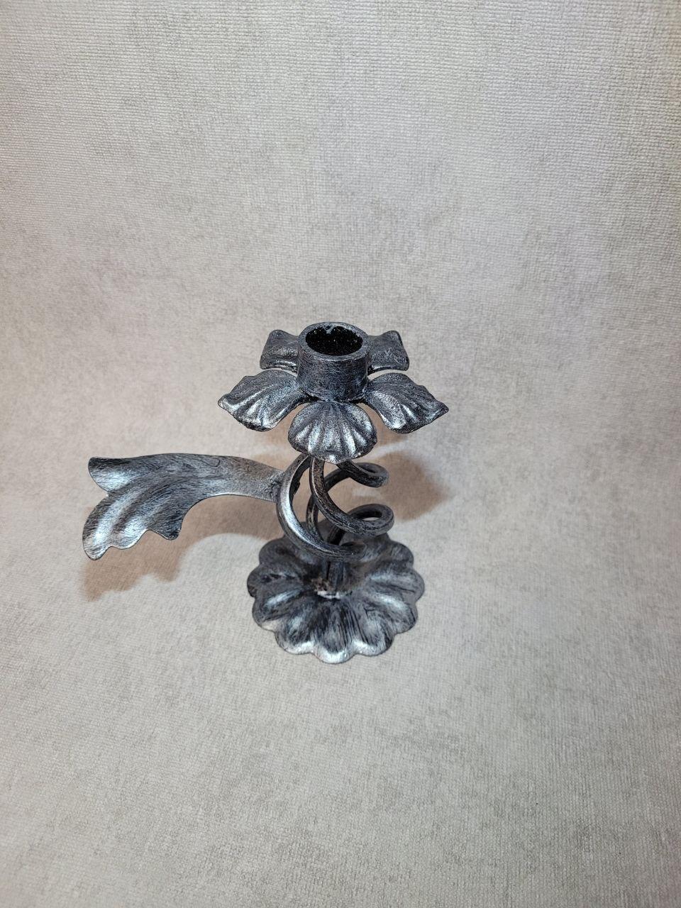 Підсвічник металевий 15 см Срібний (29614497) - фото 4 Підсвічник металевий 15 см Срібний (29614497) - фото 4