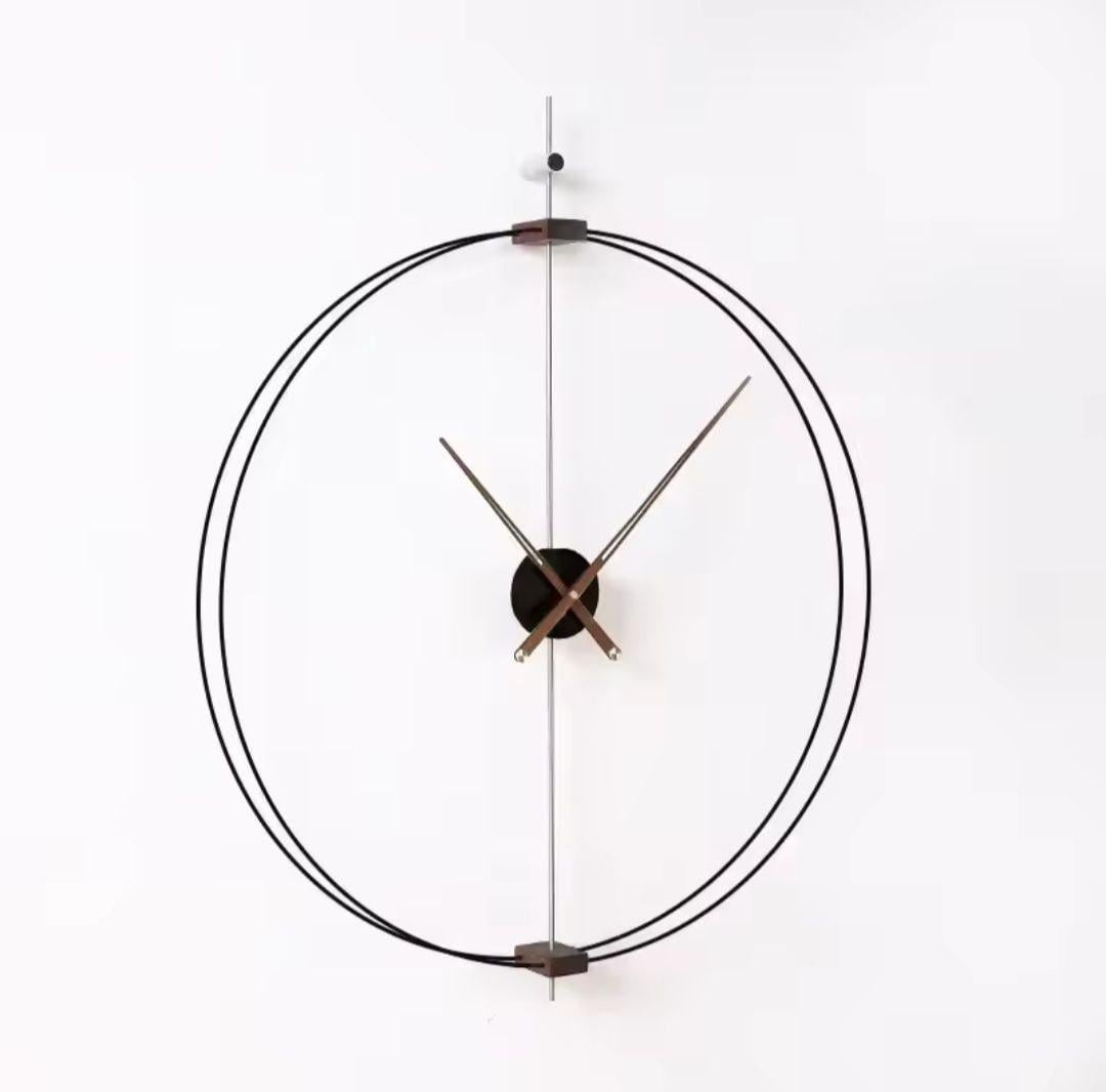 Настенные часы в металлическом корпусе d 80 см Черный