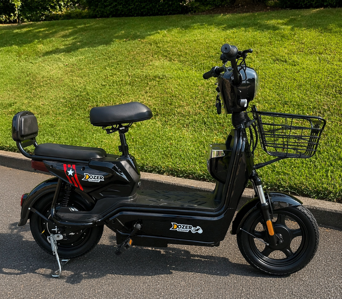 Электроскутер DOZER B-500 для взрослых двухместный 500 вт с педалями запас хода до 45 км.