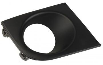 Решетка бампера AVTM Nissan Tiida 05-12 правая Middle Eastс отверстиями для противотуманок 5014 912)