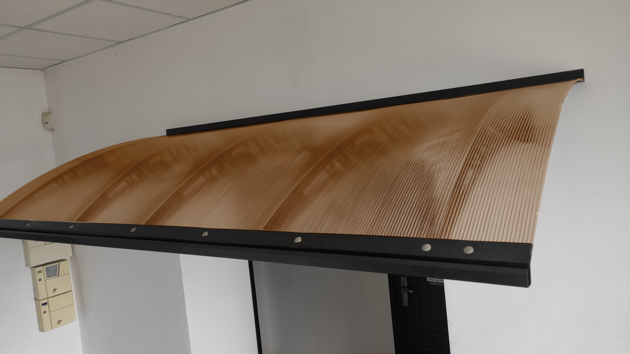 Навес над дверью сборный Dash'Ok Style сотовый 6 мм 4,05x1 м Черный/Бронзовый (21016674)