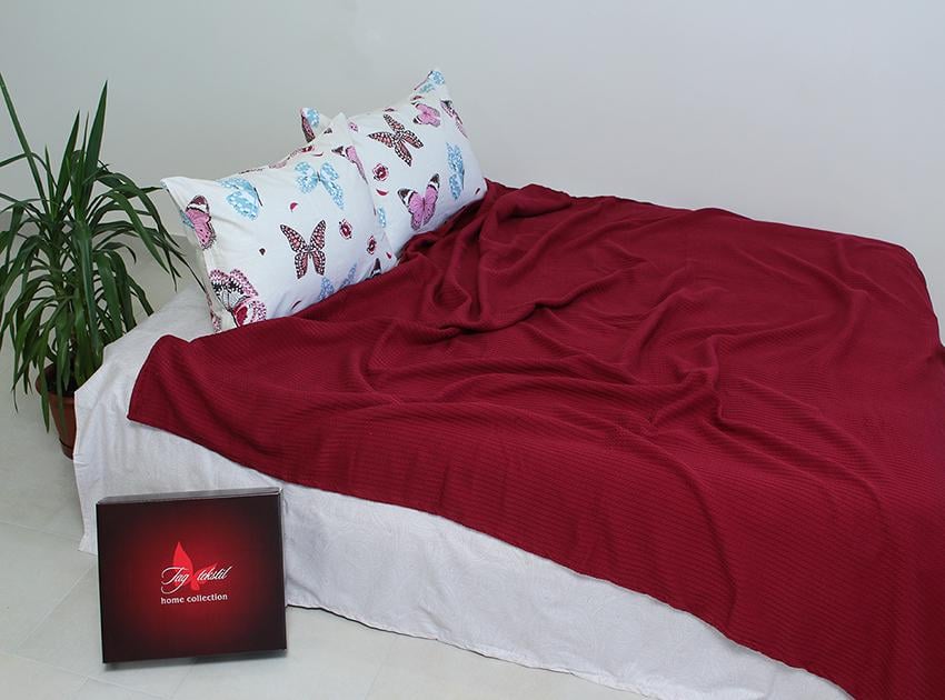 Простынь-покрывало пике TAGtekstil Косичка бордо 200х235 см (20747) Простынь-покрывало пике TAGtekstil Косичка бордо 200х235 см (20747)