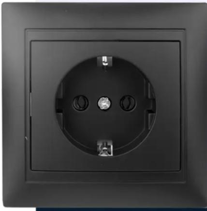 Розетка з заземленням Elcor Emily 9215 Чорний (211649) Розетка з заземленням Elcor Emily 9215 Чорний (211649)