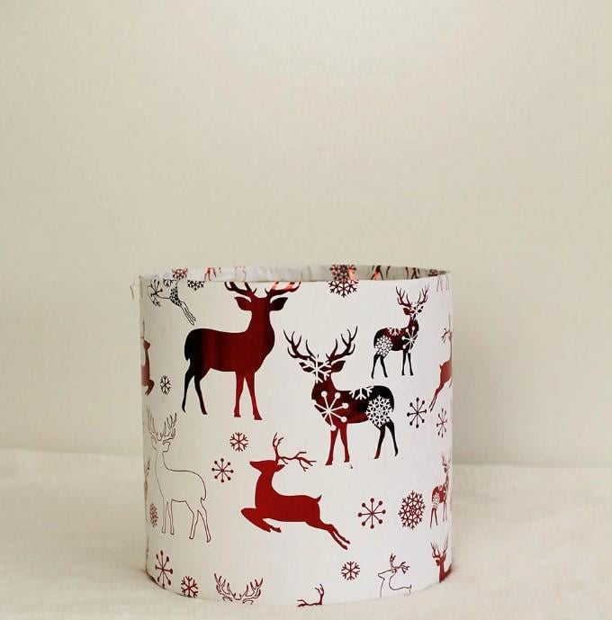 Коробка подарункова Святковий олень кругла 15х15 см (3071)