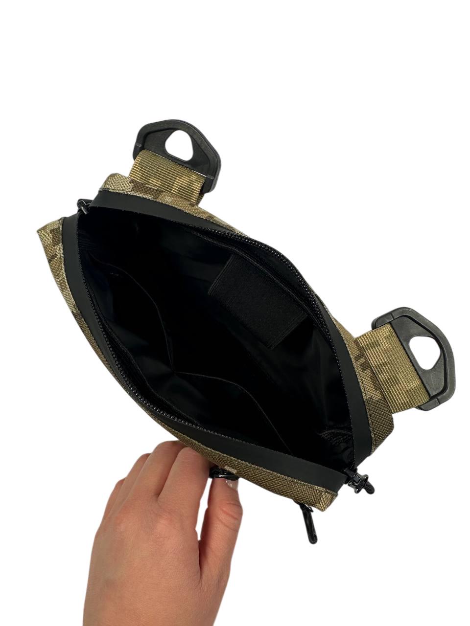 Сумка військова МК через плече напівкільце Піксель (3585597) - фото 3