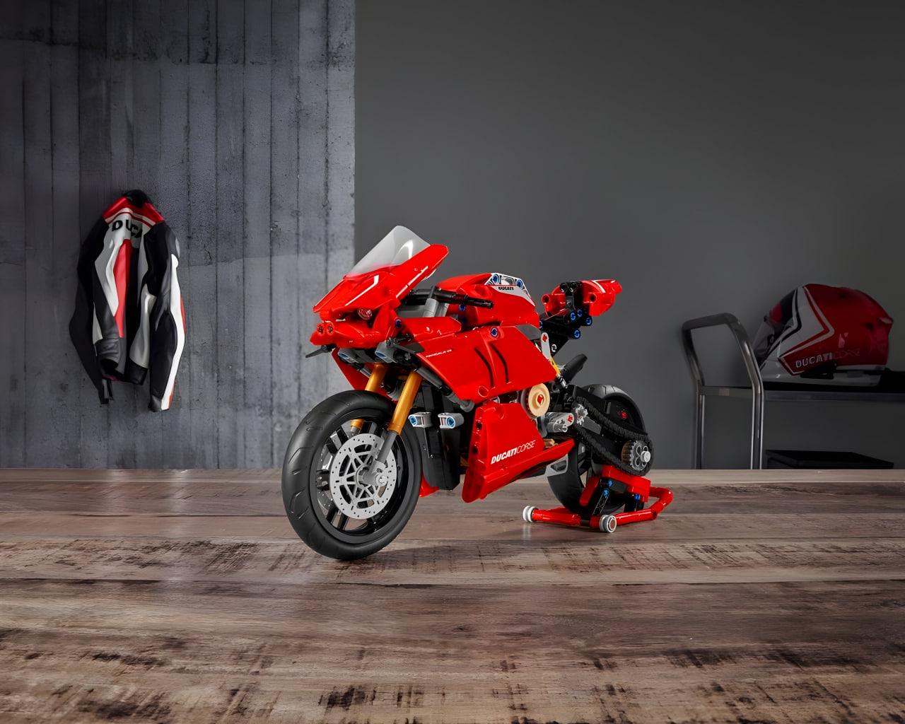Конструктор Technic Ducati Panigale V4 R 646 деталей (10272) - фото 15 Конструктор Technic Ducati Panigale V4 R 646 деталей (10272) - фото 15