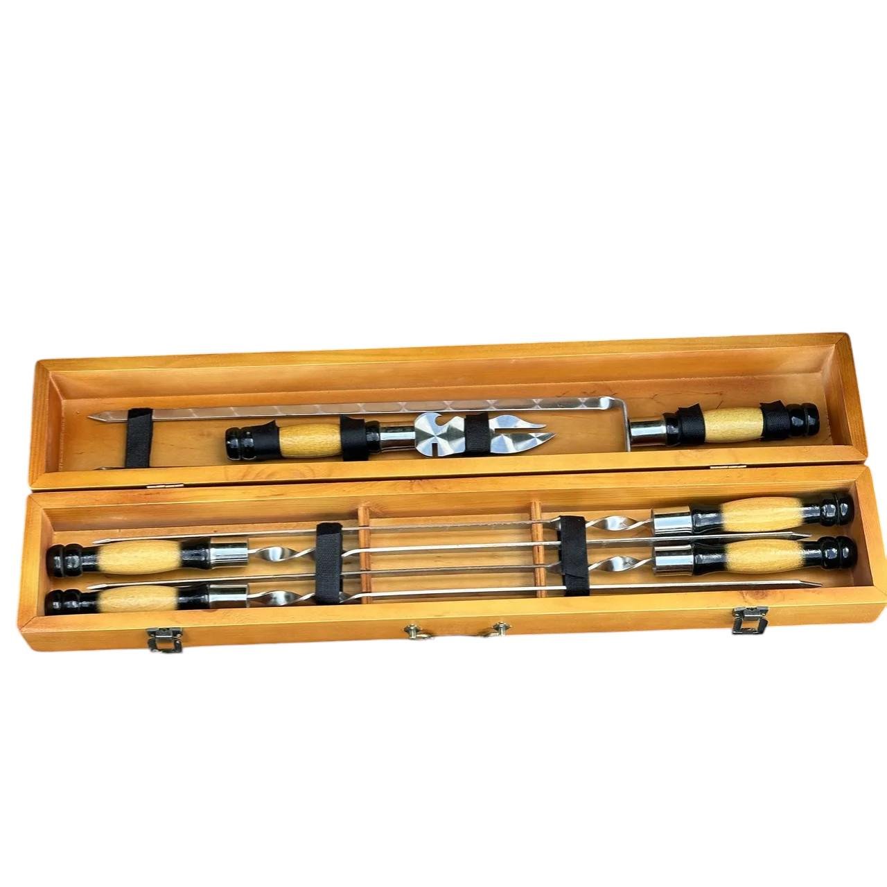 Подарунковий набір шампурів Mzavod ШашлиКейс із нержавіючої сталі в дерев’яному кейсі 720x120x130 мм (136-17-1190110000805)