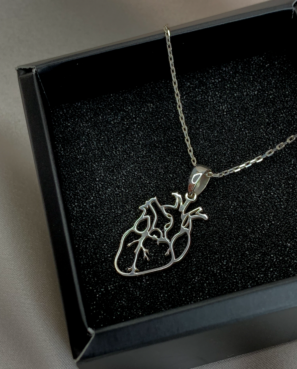 Підвіс срібний Серце анатомічне 925 проба (26943068) - фото 3 Підвіс срібний Серце анатомічне 925 проба (26943068) - фото 3