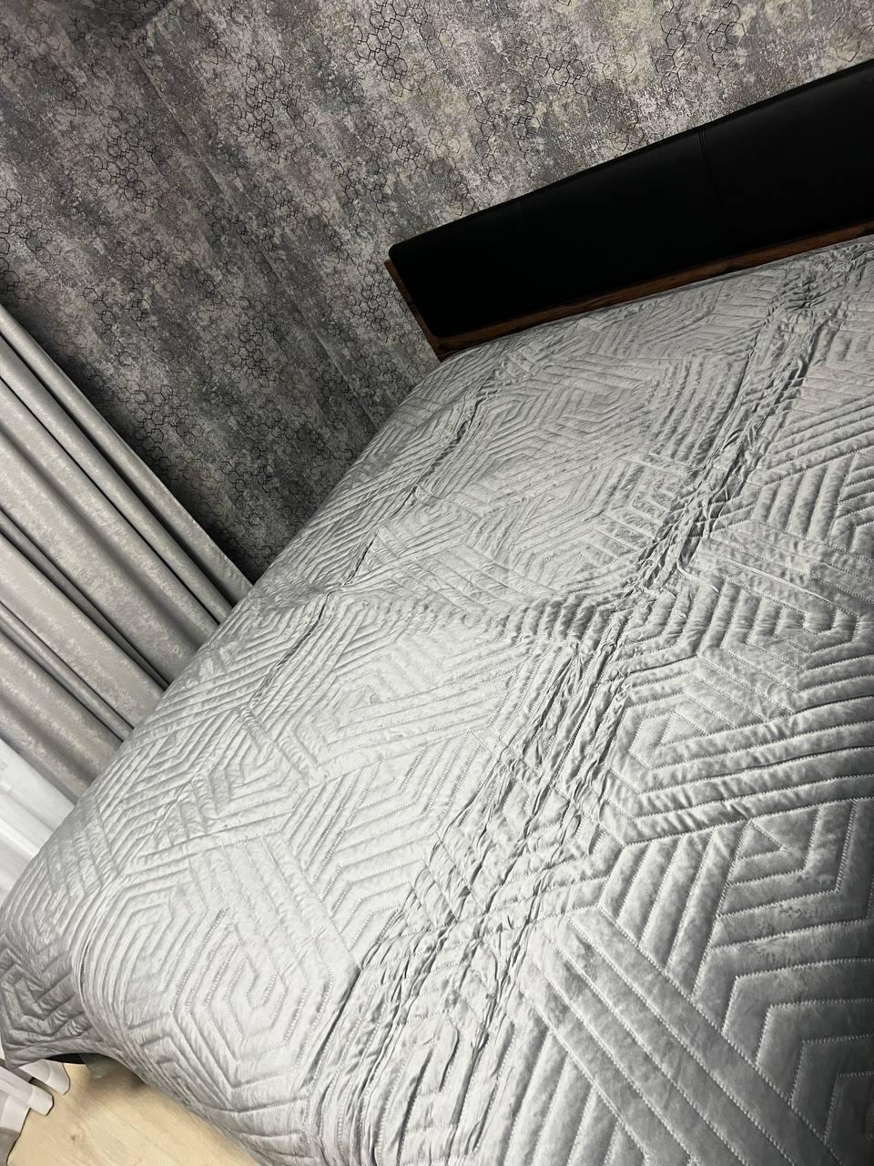 Покрывало на кровать гипоаллергенное стеганое 220х240 см Серый (П4К-rai-pokruvalo-002-01)