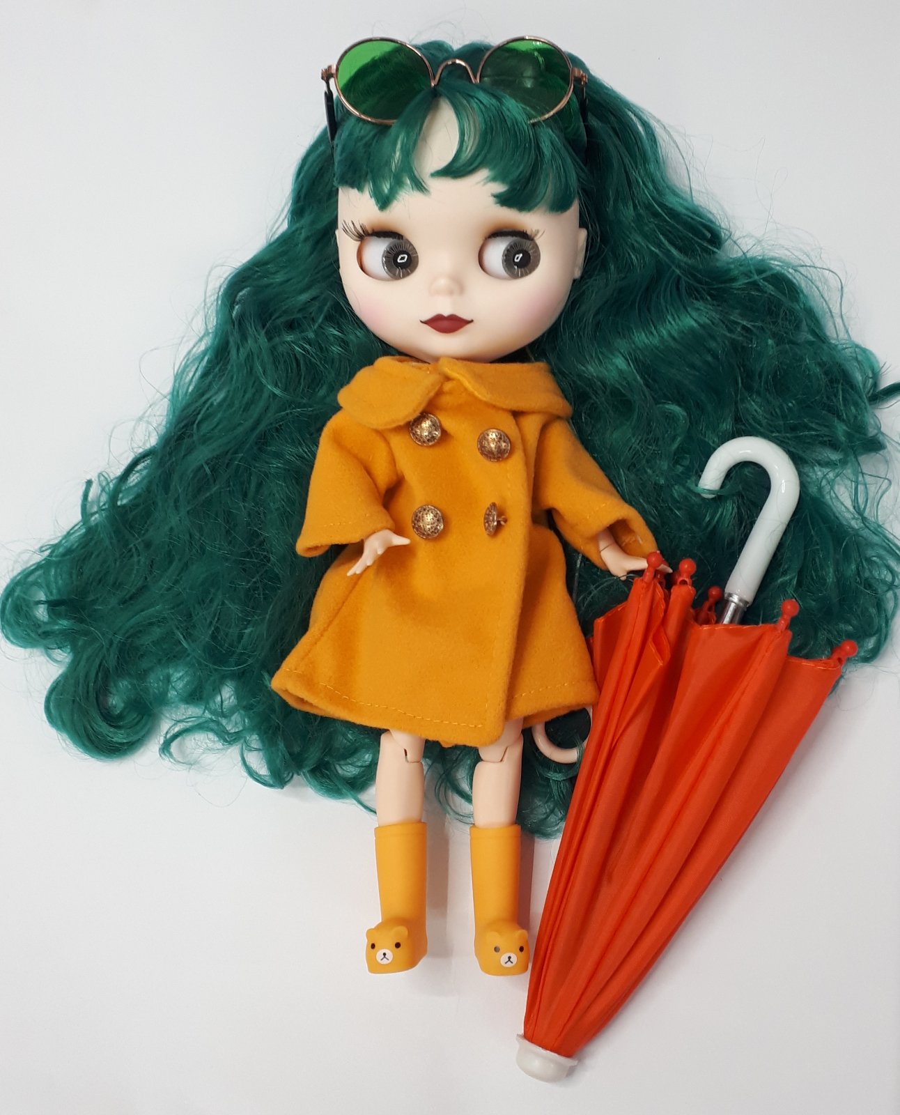 Кукла Hasbro Блайз с зелеными волосами 30 см (345662) Кукла Hasbro Блайз с зелеными волосами 30 см (345662)