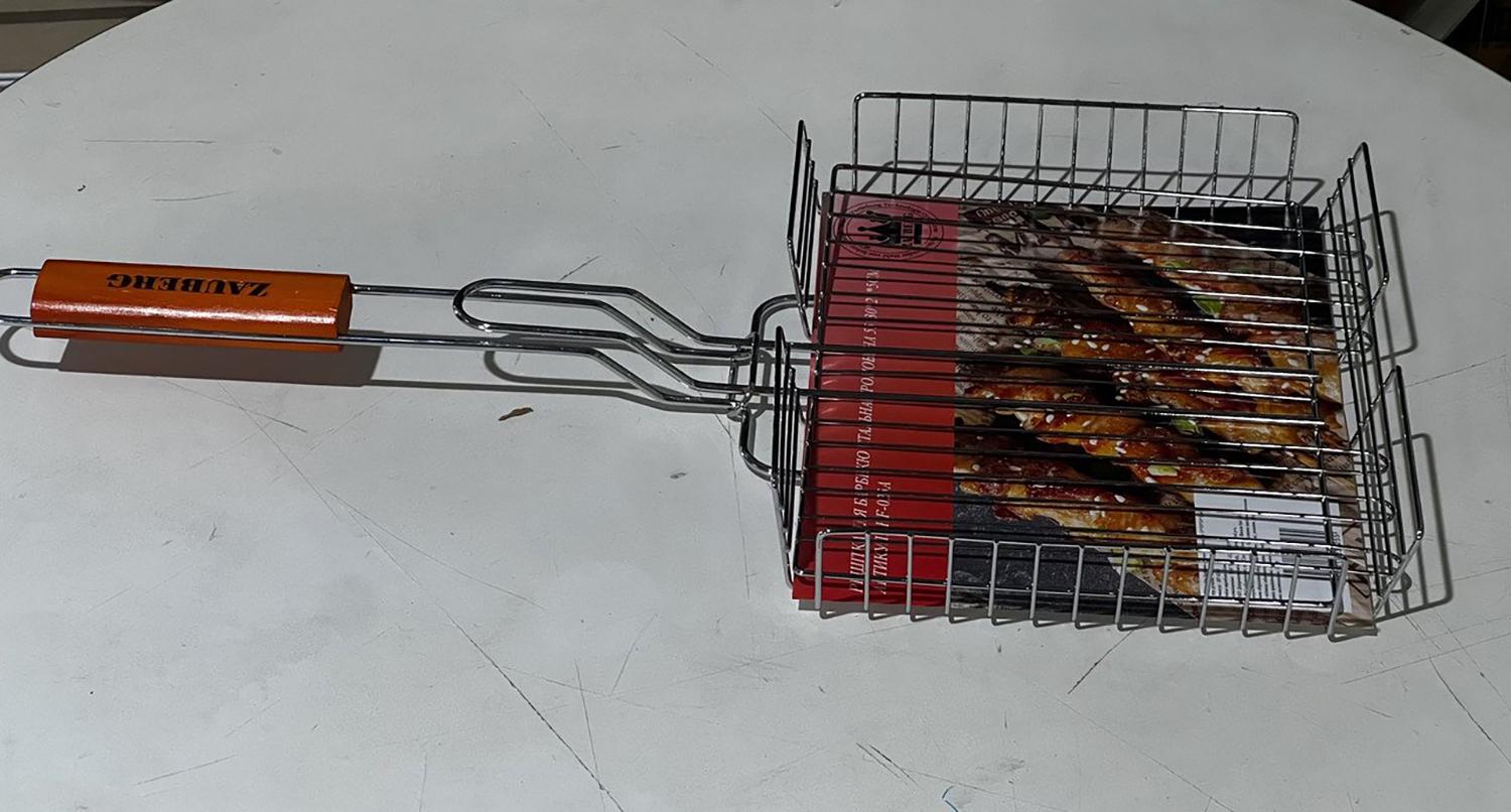 Решітка для барбекю ZAUBERG 30х24,5х7 см з дерев'яною ручкою 57 см - фото 2 Решітка для барбекю ZAUBERG 30х24,5х7 см з дерев'яною ручкою 57 см - фото 2