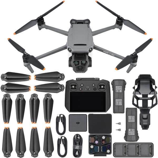 Квадрокоптер DJI Mavic 3 Pro Fly More Combo с пультом DJI RC Pro 