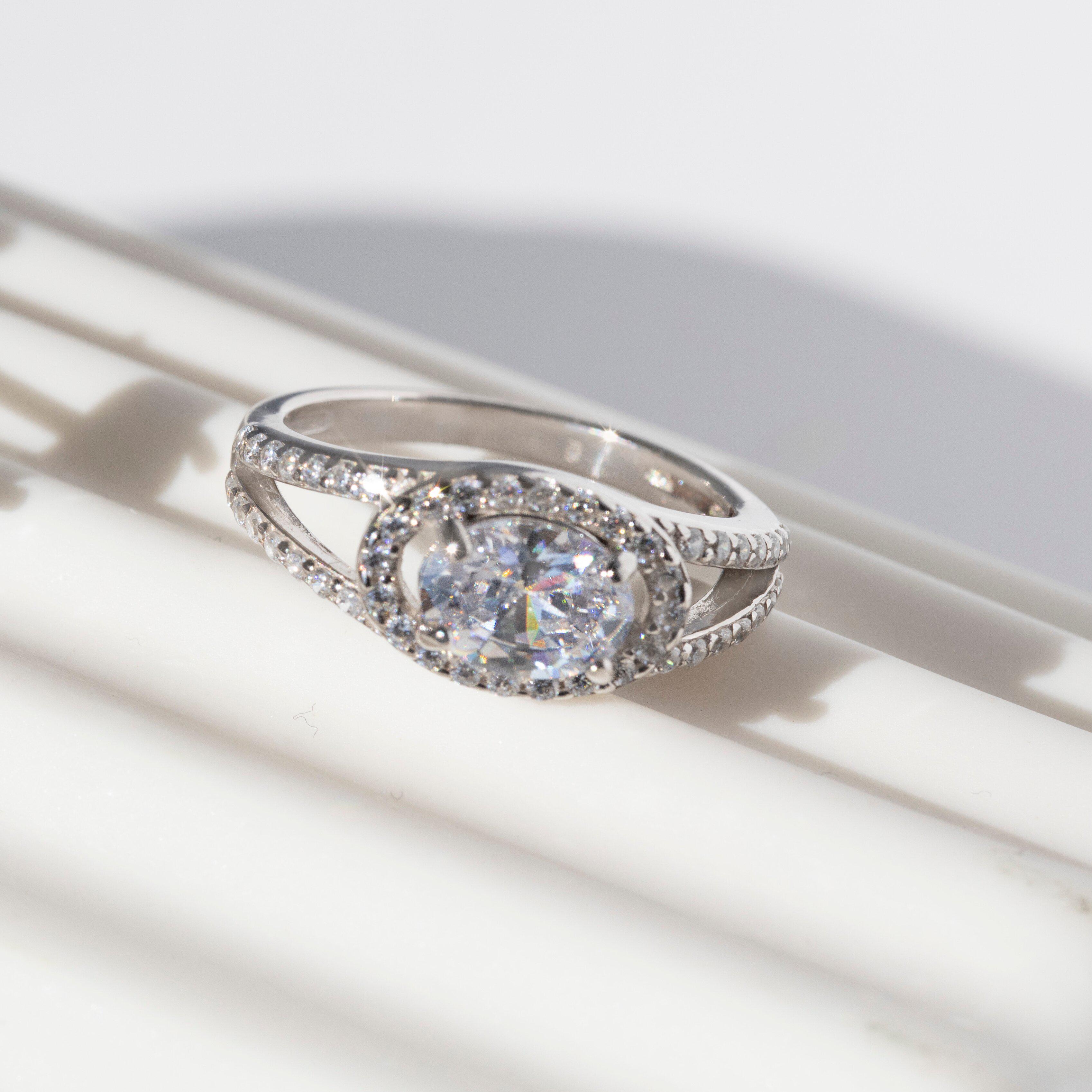 Кольцо серебряное Umax 10650 р. 18 мм (22520202)