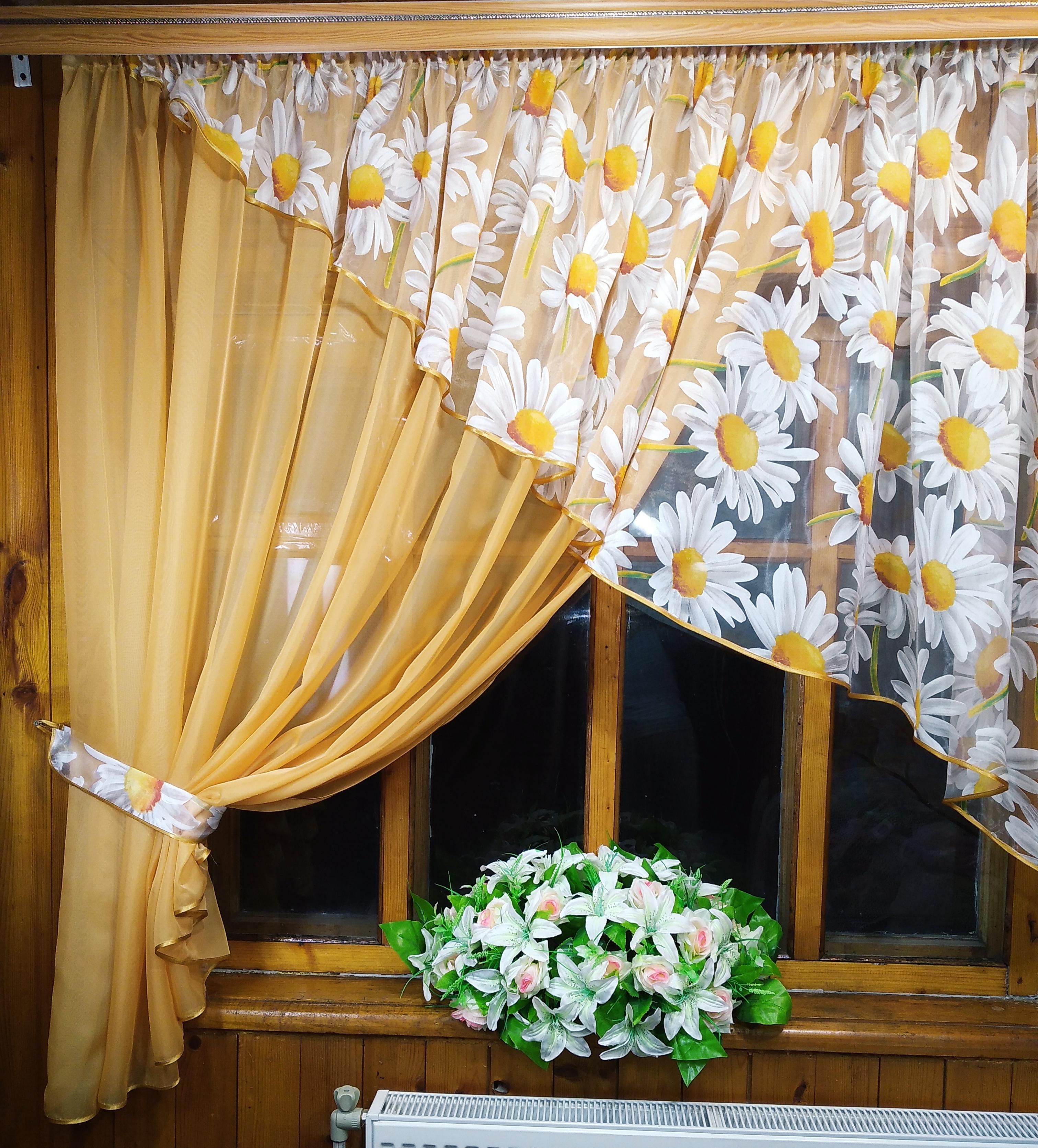 Фіранка кухонна готова ліва коротка Анжеліка ромашка Пісочний