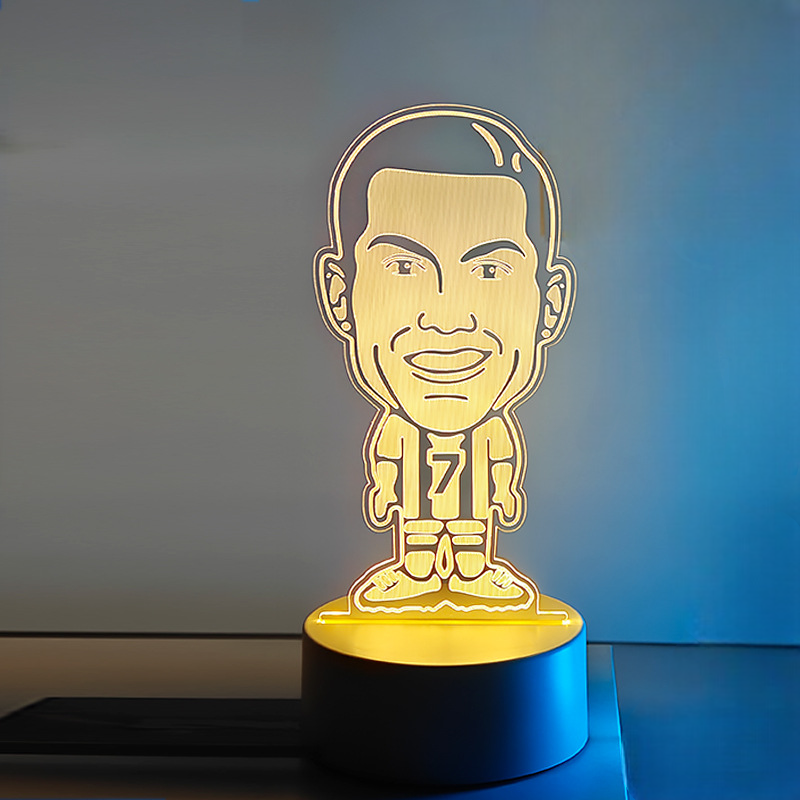 Светильник футбольный Криштиану Роналду чиби (26972672)