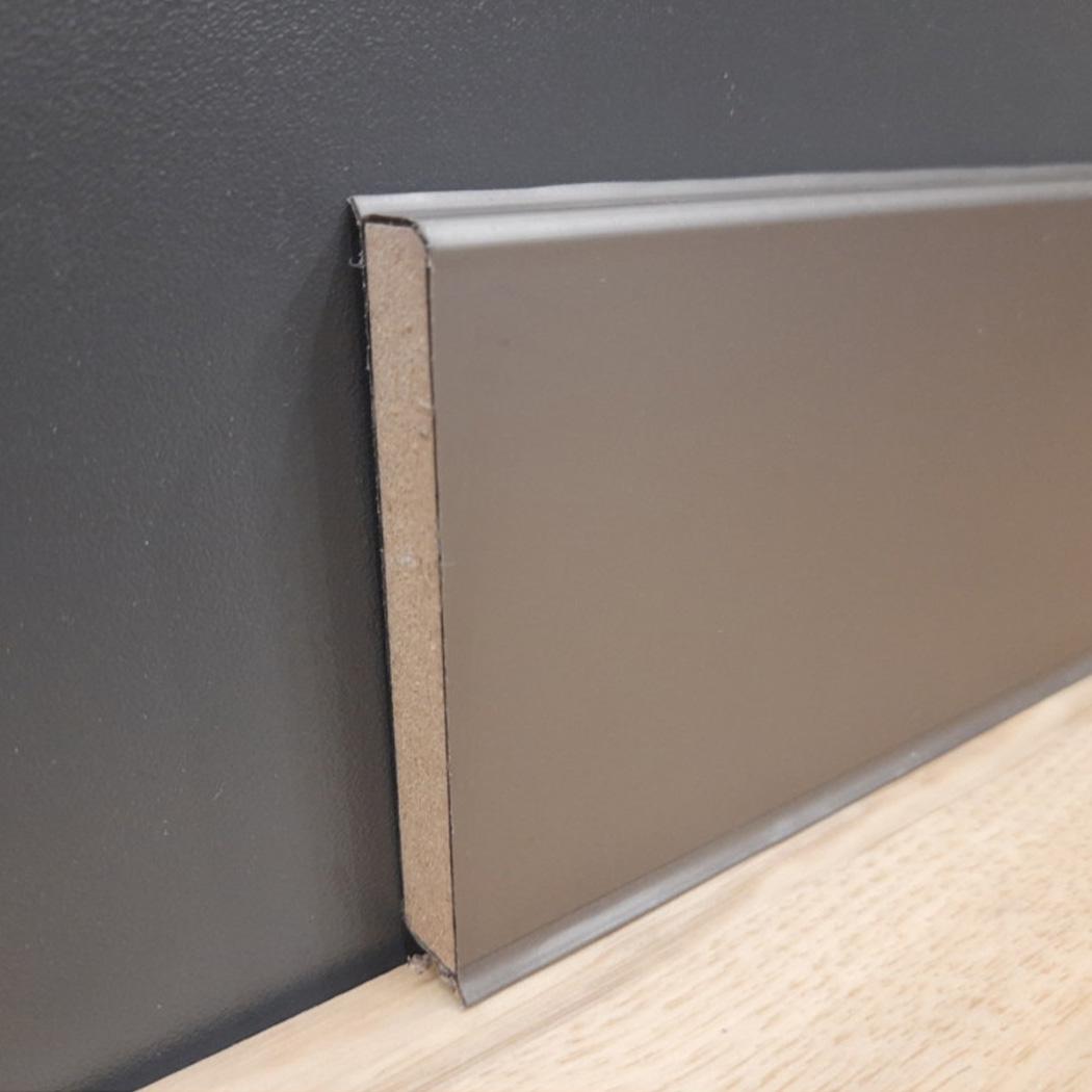 Плинтус Doellken Cubu flex life 1245 80 мм 2,5 м Шампань Плинтус Doellken Cubu flex life 1245 80 мм 2,5 м Шампань