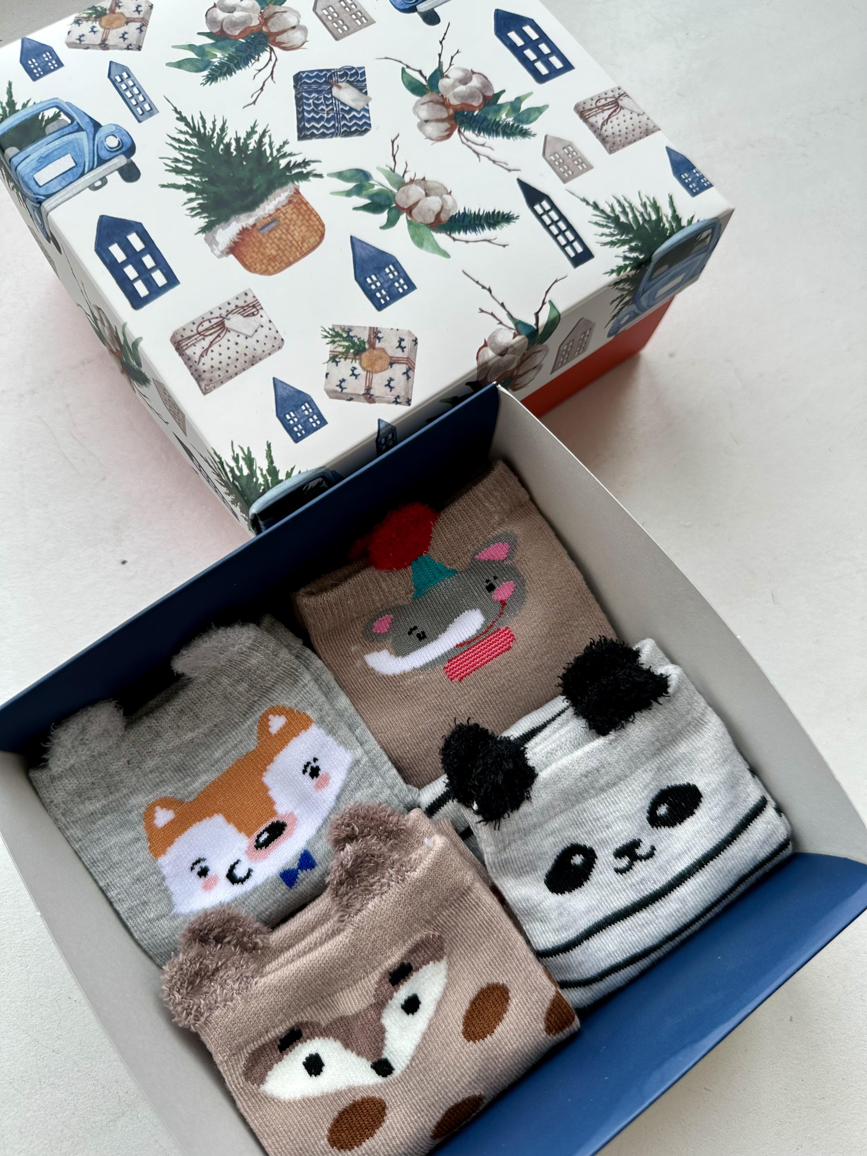 Набір новорічний зі шкарпетками для хлопчика (18-20) - фото 3 Набір новорічний зі шкарпетками для хлопчика (18-20) - фото 3