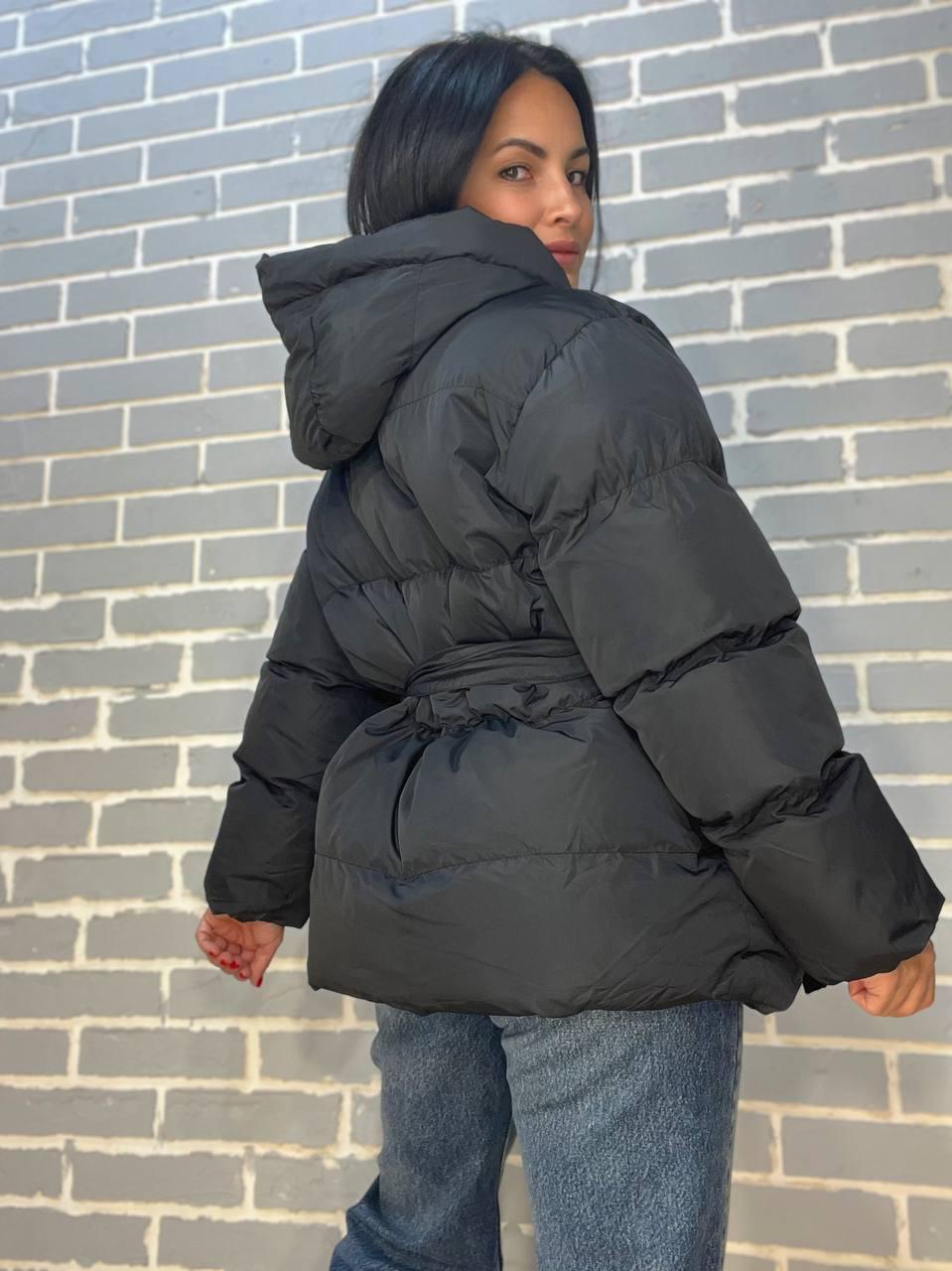 Куртка жіноча RUIXI 6093 парка пуффер з паском подовжена з капюшоном оверсайз р. 46 Чорний (949) - фото 2 Куртка жіноча RUIXI 6093 парка пуффер з паском подовжена з капюшоном оверсайз р. 46 Чорний (949) - фото 2