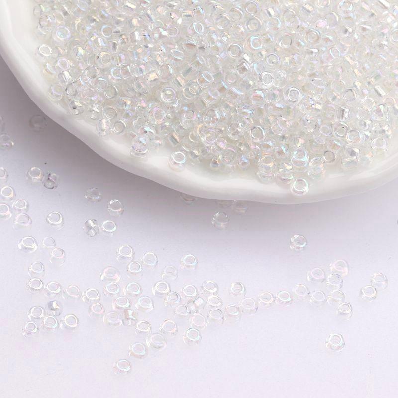 Бисер Бензиновый 2 мм 50 г Белый (БР0002б02)