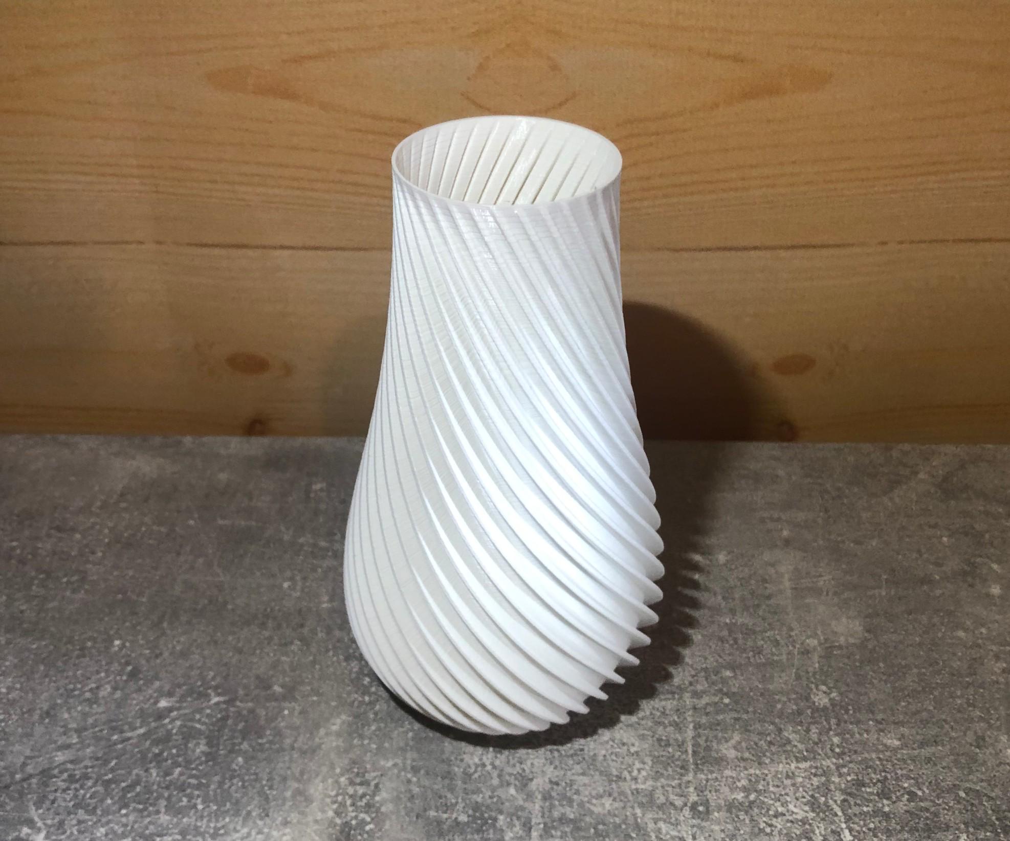 Ваза декоративная тонкостенная Спираль Белый (12040030301) - фото 2 Ваза декоративная тонкостенная Спираль Белый (12040030301) - фото 2